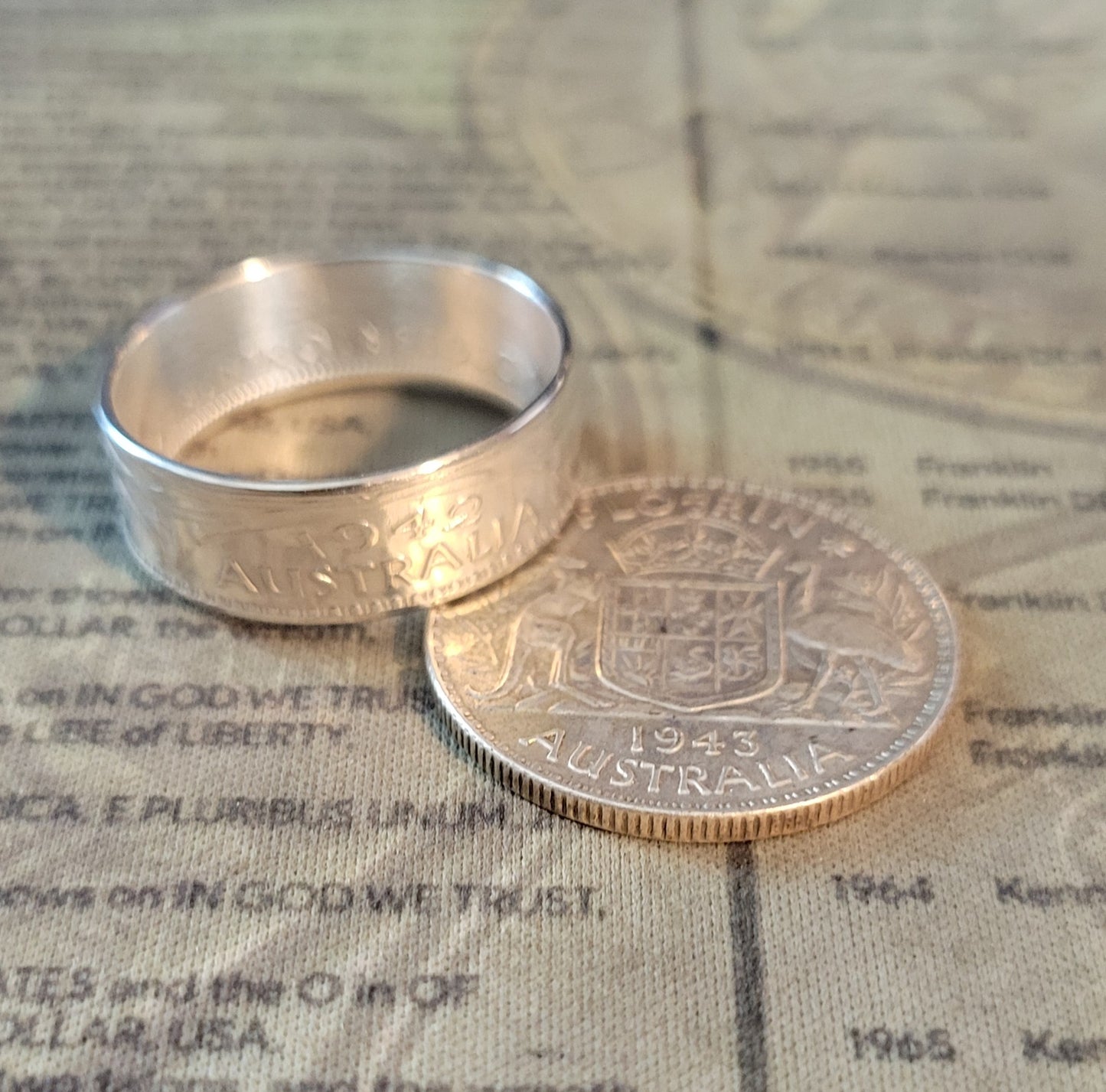 Australia Florin reverse side out coin ring
