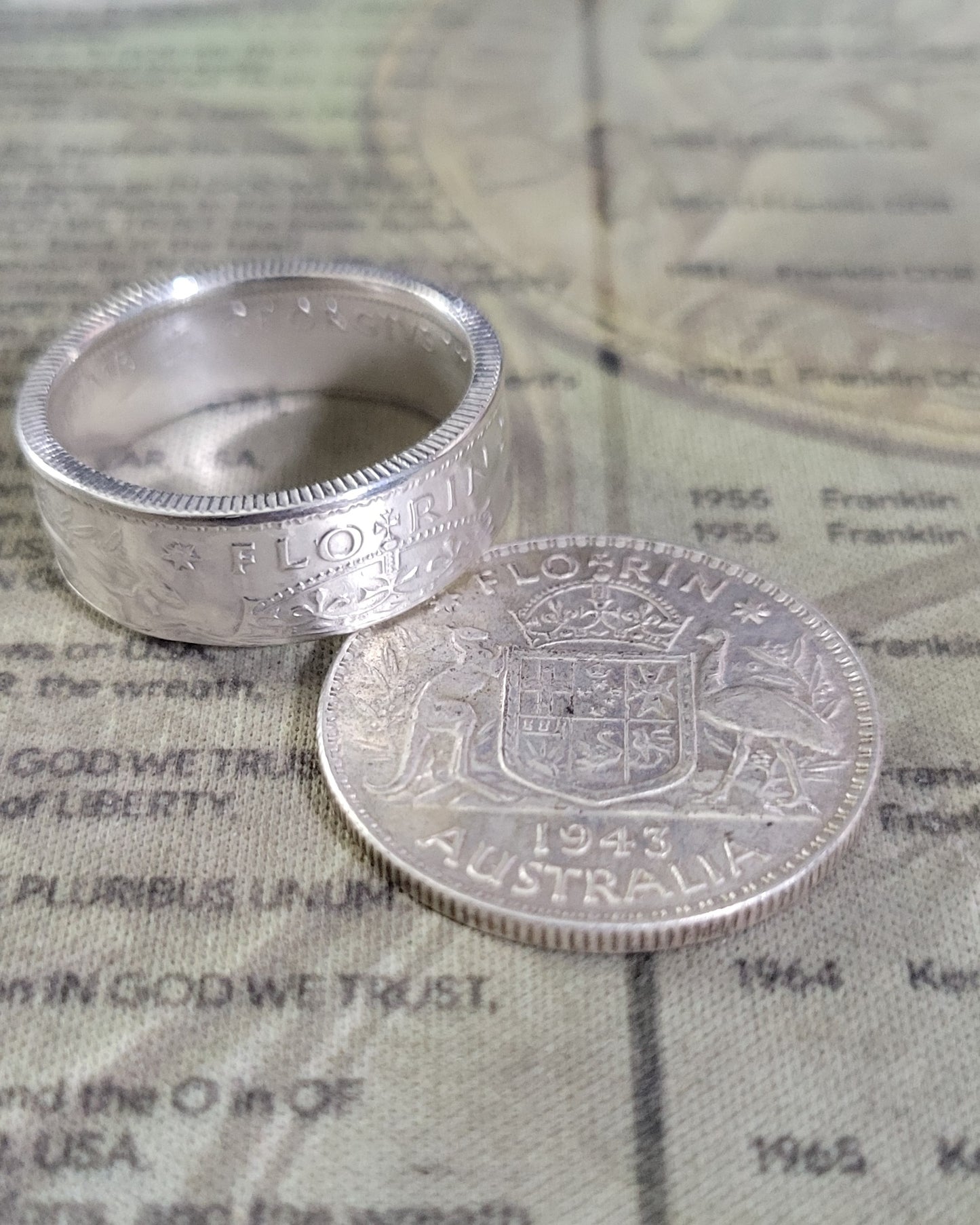 Australia Florin reverse side out coin ring