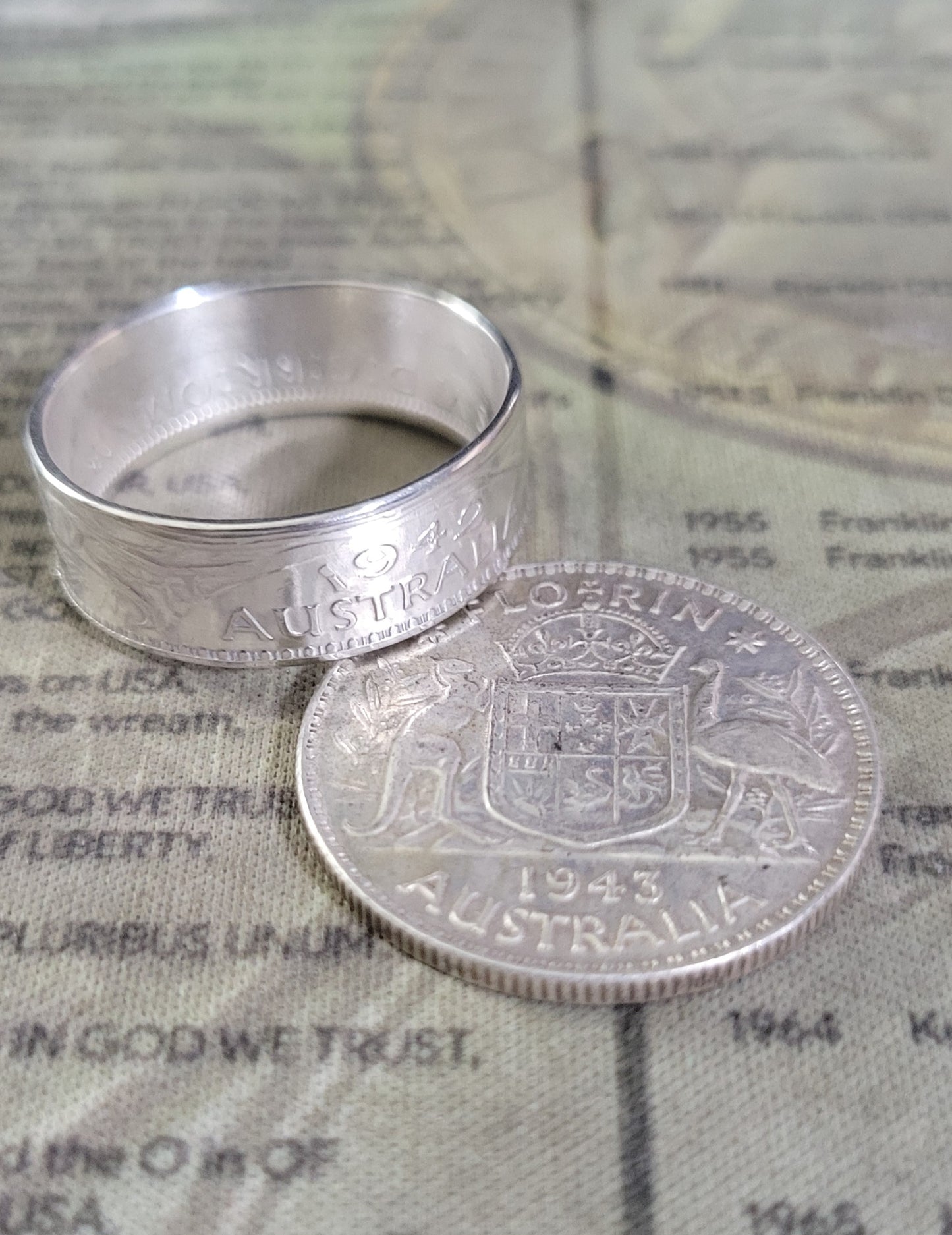 Australia Florin reverse side out coin ring