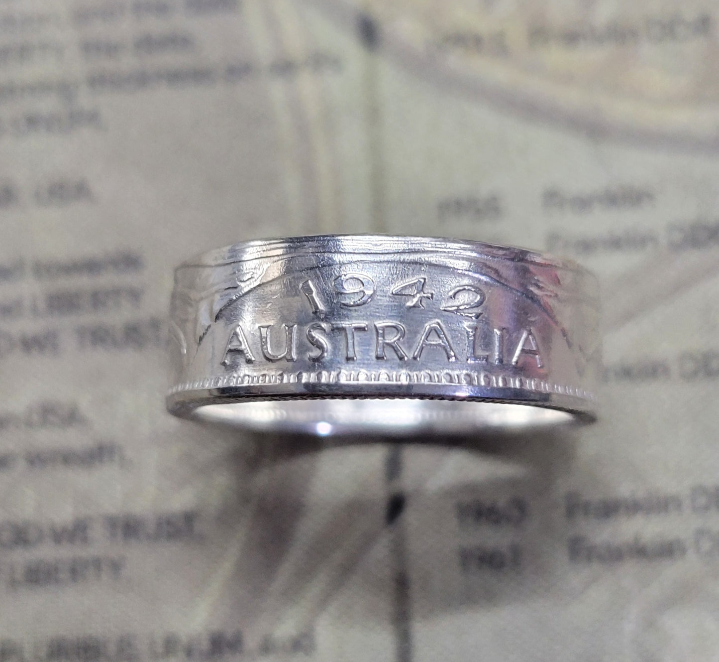Australia Florin reverse side out coin ring